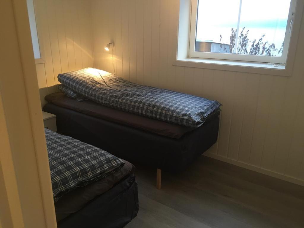 Vila Lyngen Brygge Aroybukta Exteriér fotografie
